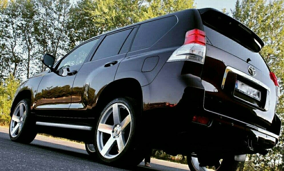 Toyota-Land-Cruiser-Black-Rhino-Everest